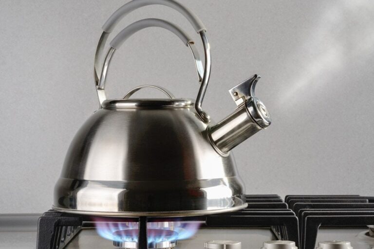 Kettle boiling on the hob